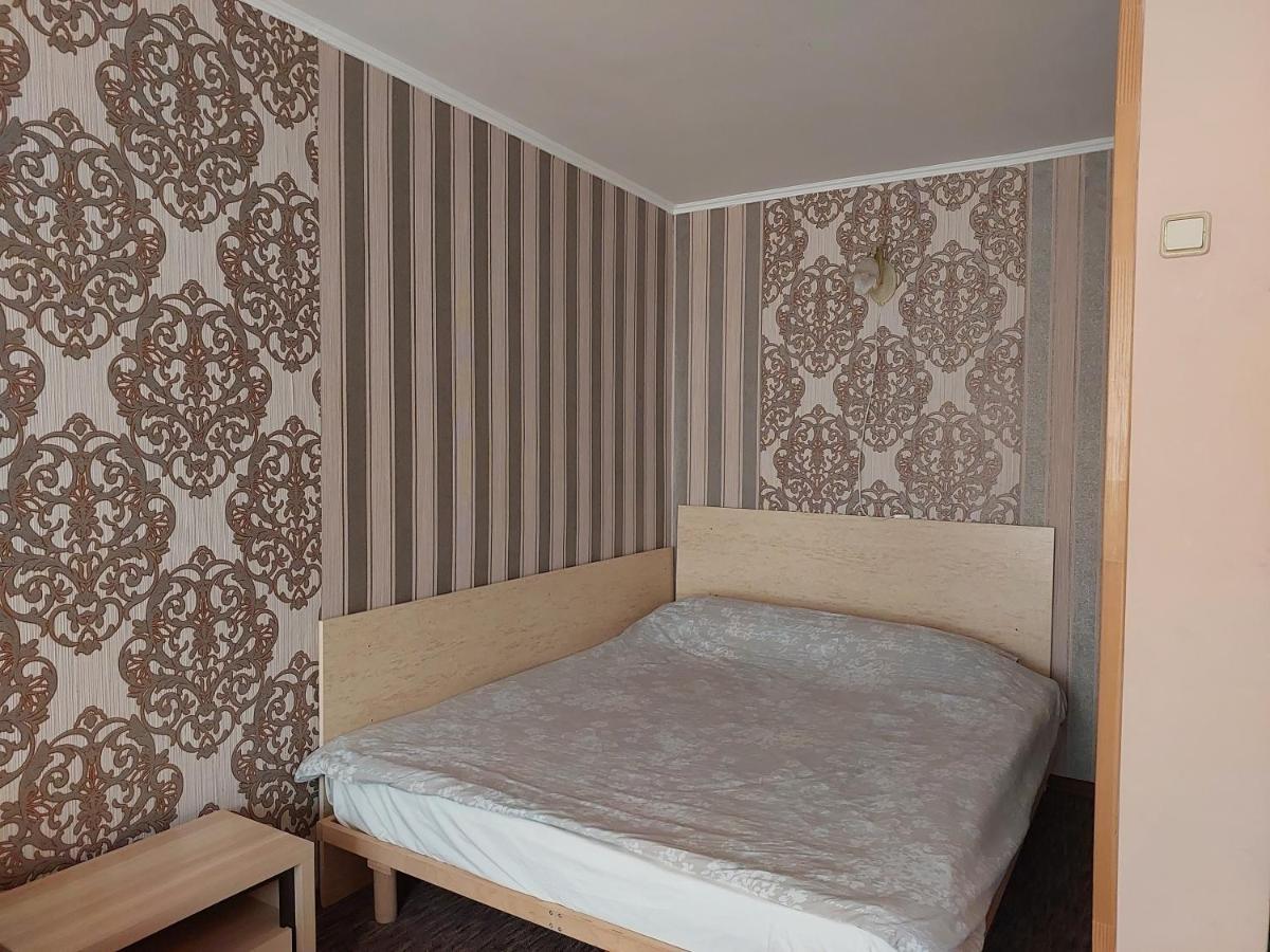 однокімнатна на проспекті соборності, біля там-таму Apartment